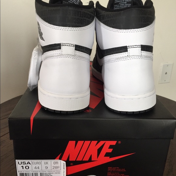 Jordan 1 jeter respect SZ 10 DS - Picture 6 of 6